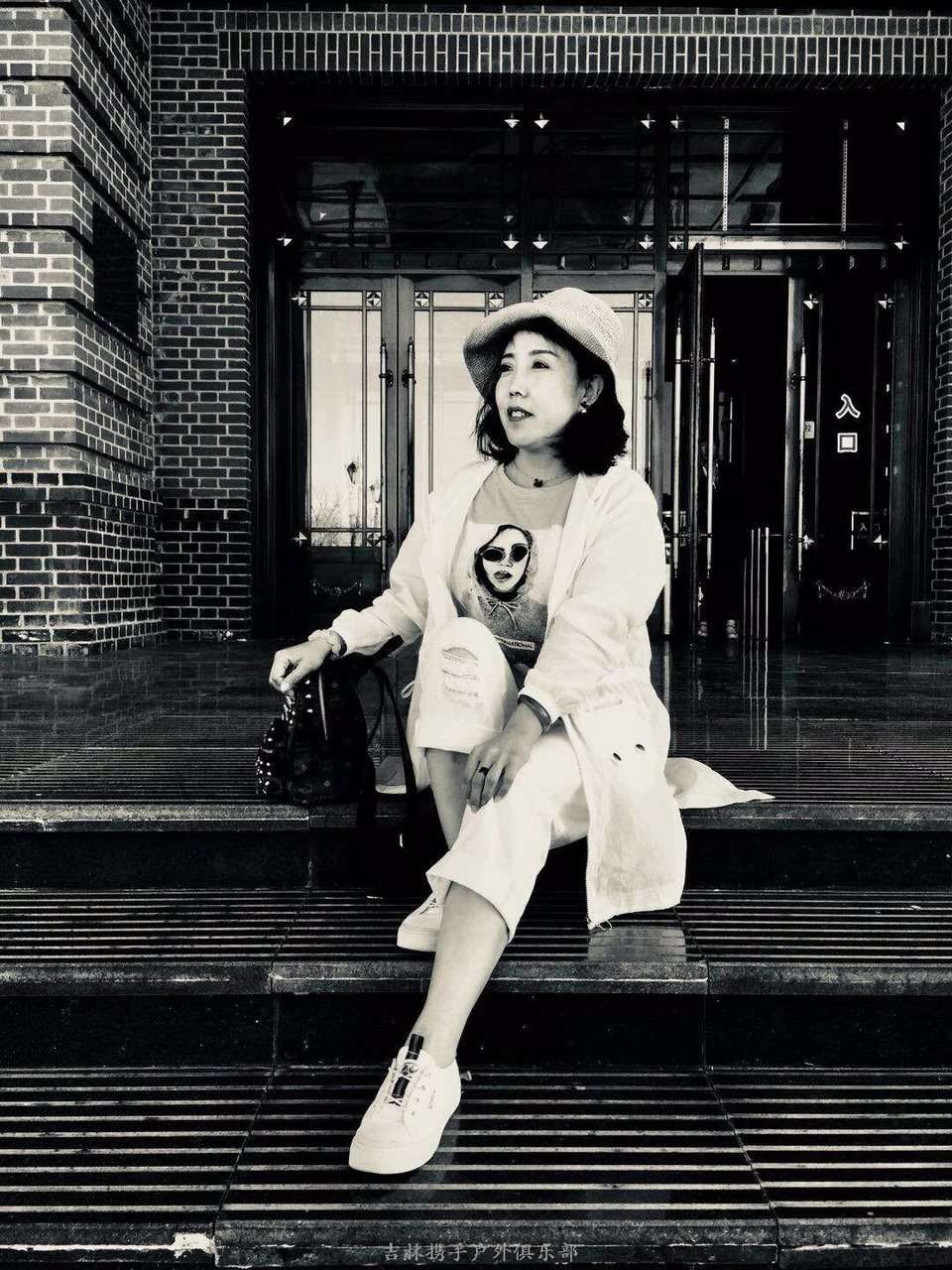 mmexport1526647369091