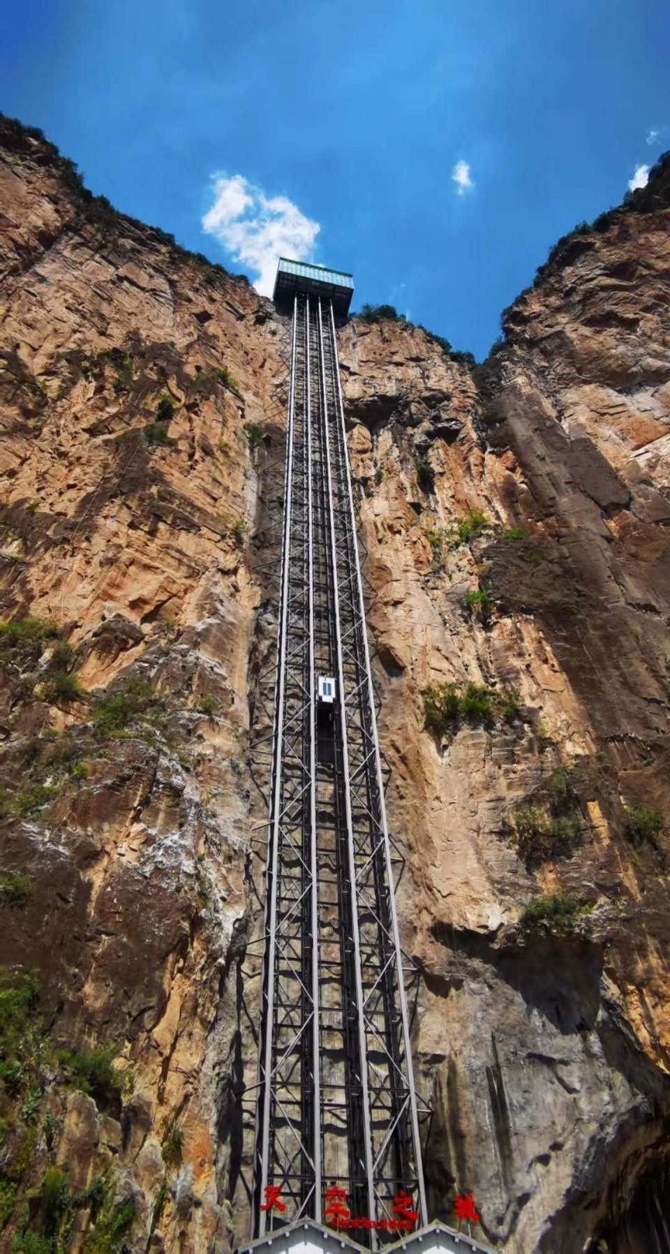 f617J_TftWXID72XgSFwHEKHERBvzvvNx5RVKyrqNfEis8t6QFZoq9PlTQiYynNG