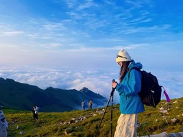 三/五/六发团*【周末|销量王】夜爬东灵山｜迎接黎明曙光の满天繁星-浪漫云海-震撼日出-登顶北京最高峰2303m