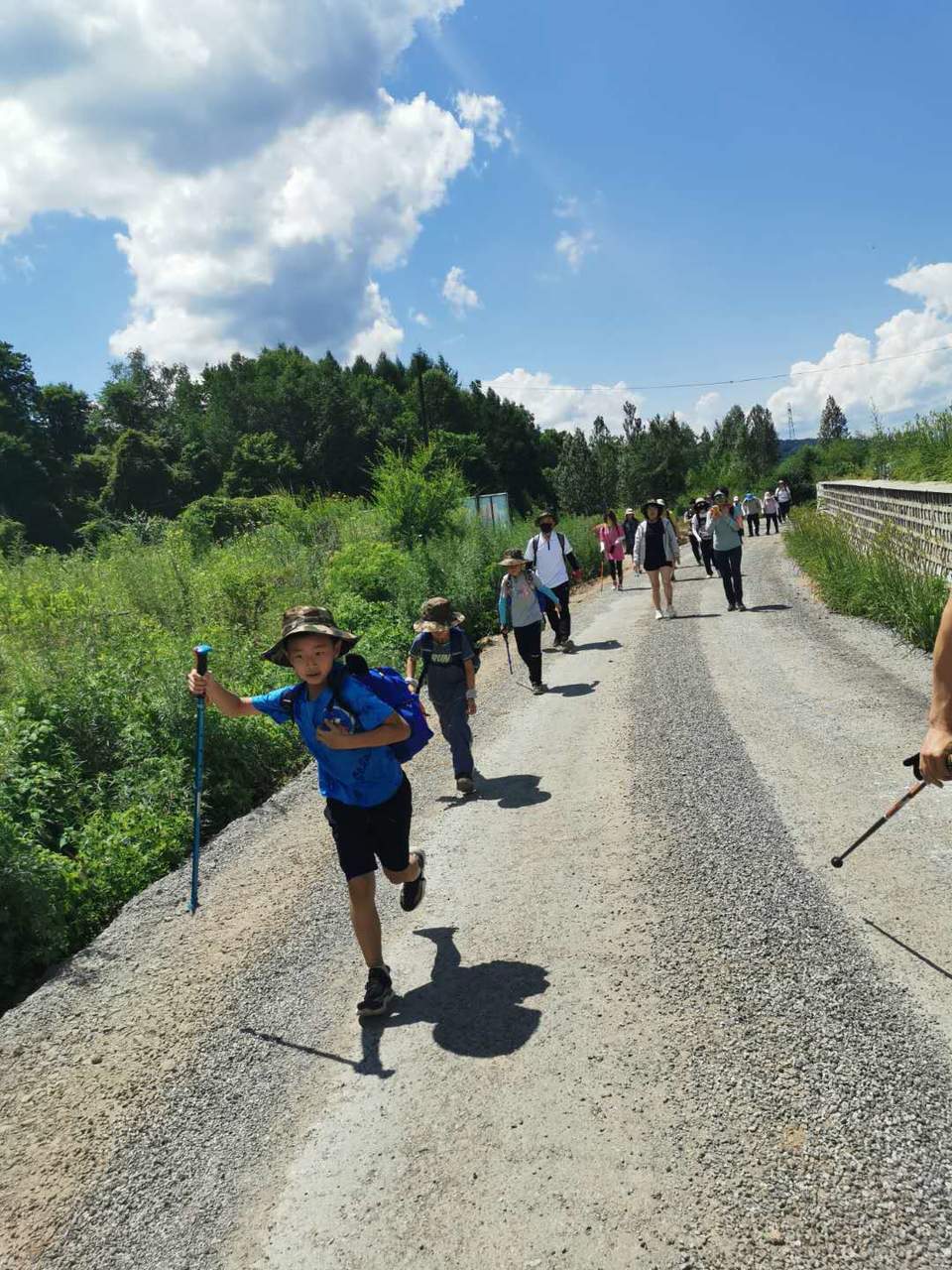 1Uw6Sm4_4om0lopdn4S-Efc7_Rjn9mGVgkwvBRB-t4TXBn-aY3k1ZTllXYmEM7pu