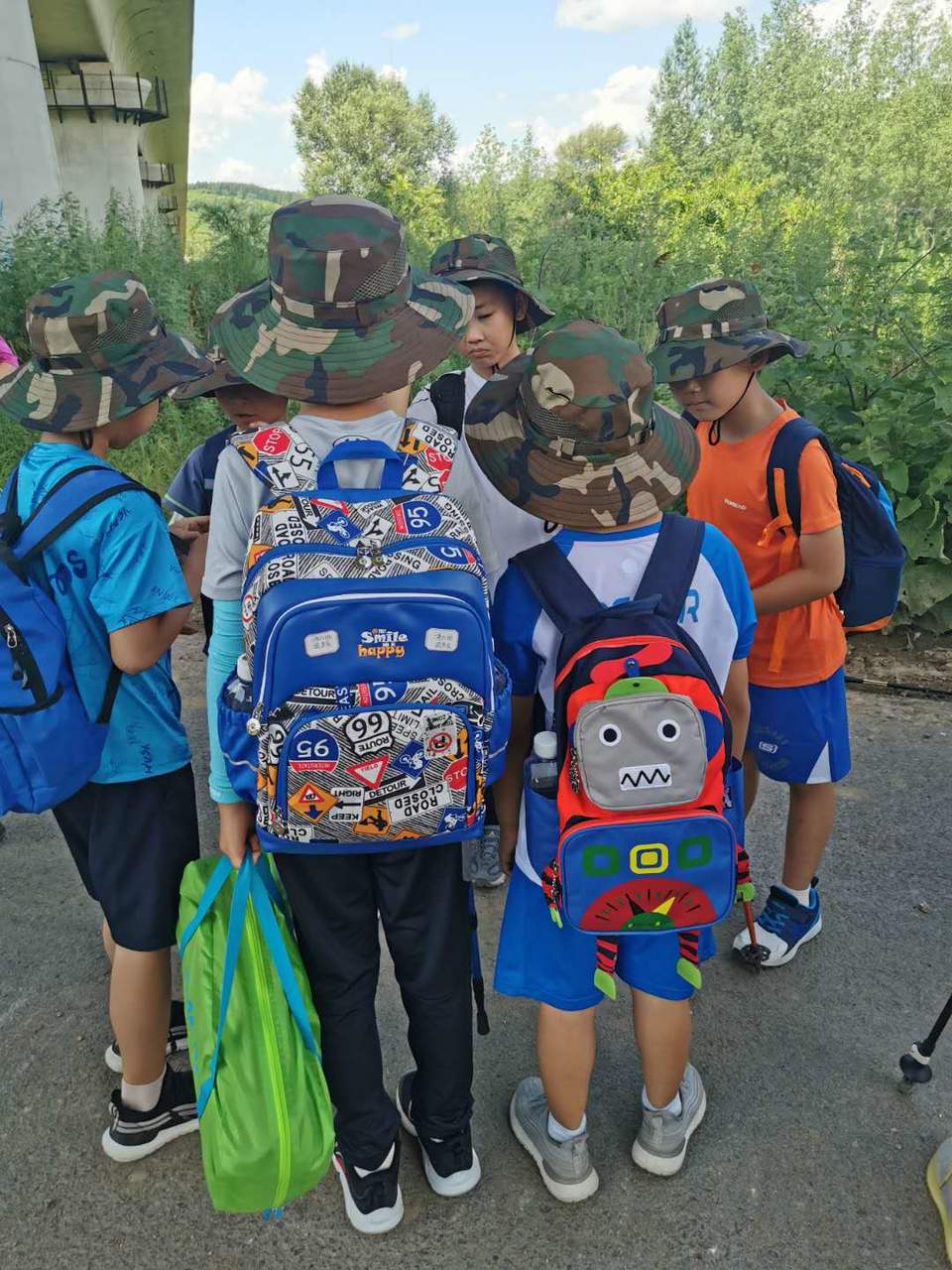 1Uw6Sm4_4om0lopdn4S-EXlh3mZQ-F2-AjU0wV5y6b26rRVfUznIx3m9WMtaRss7