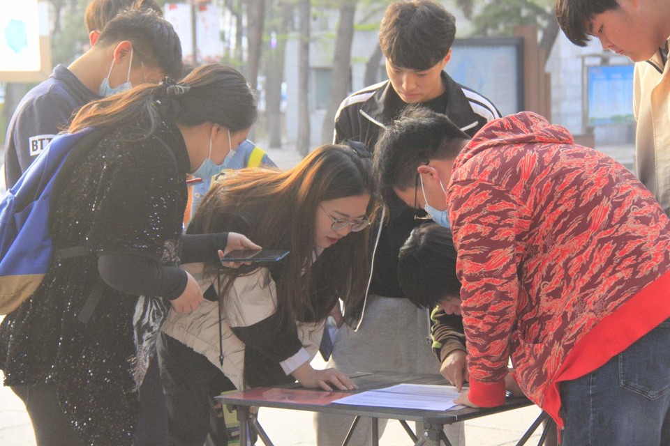 g-eeIvL5WLvsZr-riBCIiQKRFSKQsRI5JybaUO49sWCIkL24on-S38PItBT9Kvn7