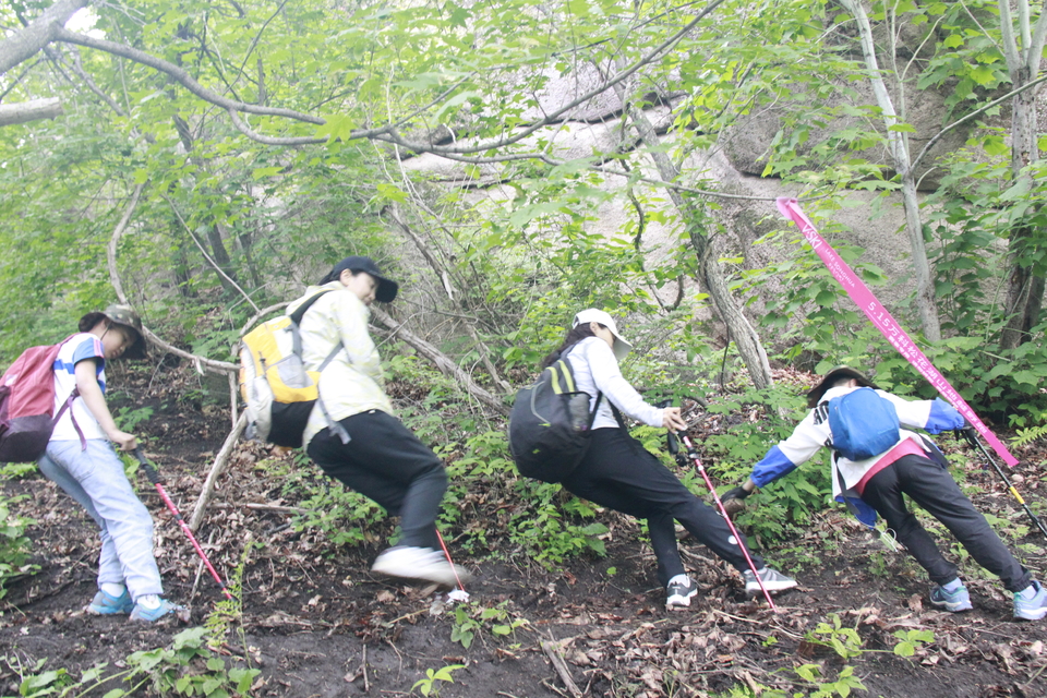 2akWGZyZ2AX1erlWPYFnesCS1ucRFyeJJ1tRF-8Sgw1oJ08OK8VcJaNtc1E_TG_C