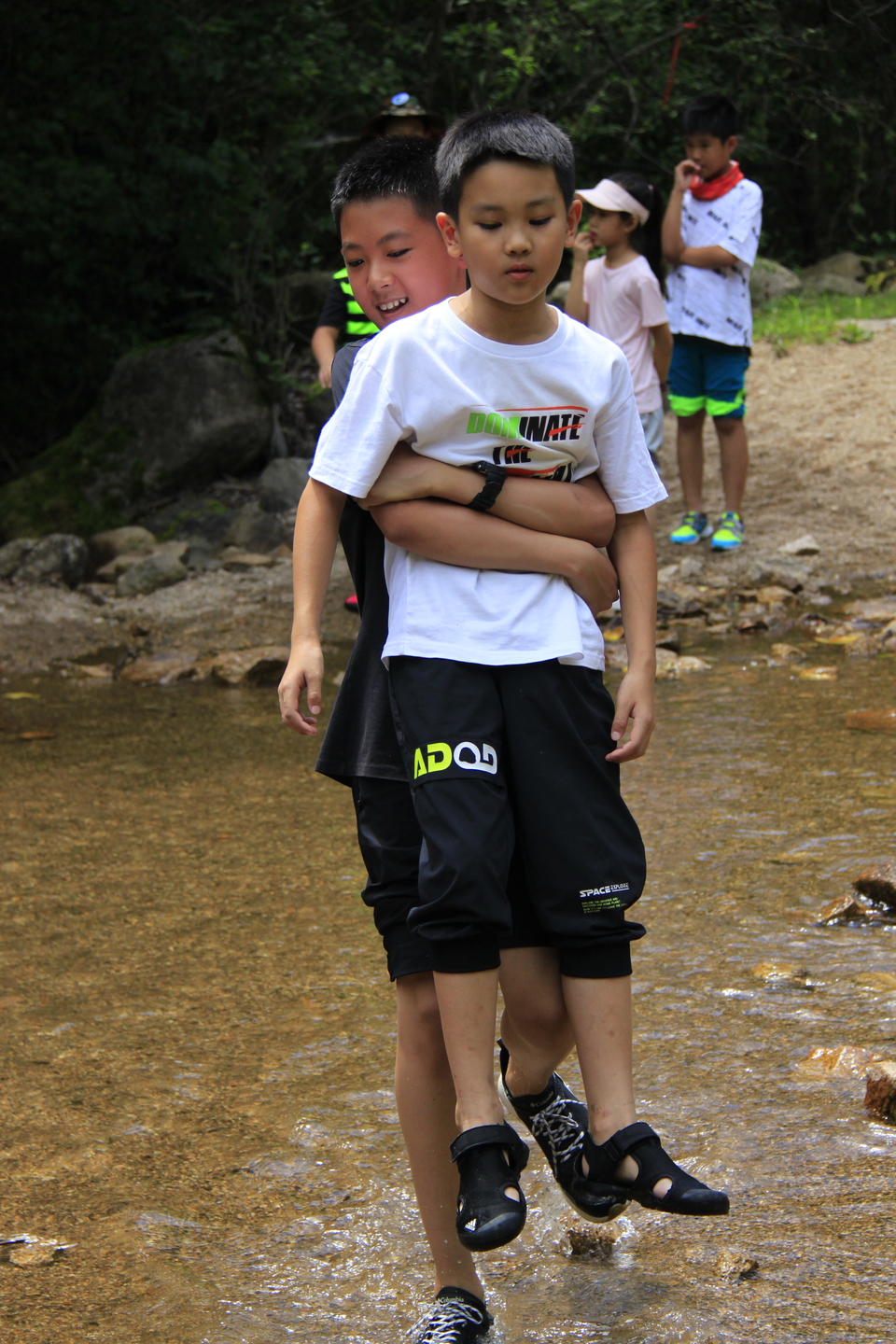 M-Mmw001PbZE_jQgYUaxcH8UcrKAlfAy8d5SZP3aY1wDtpLxAqedsGltPnX0oQEM