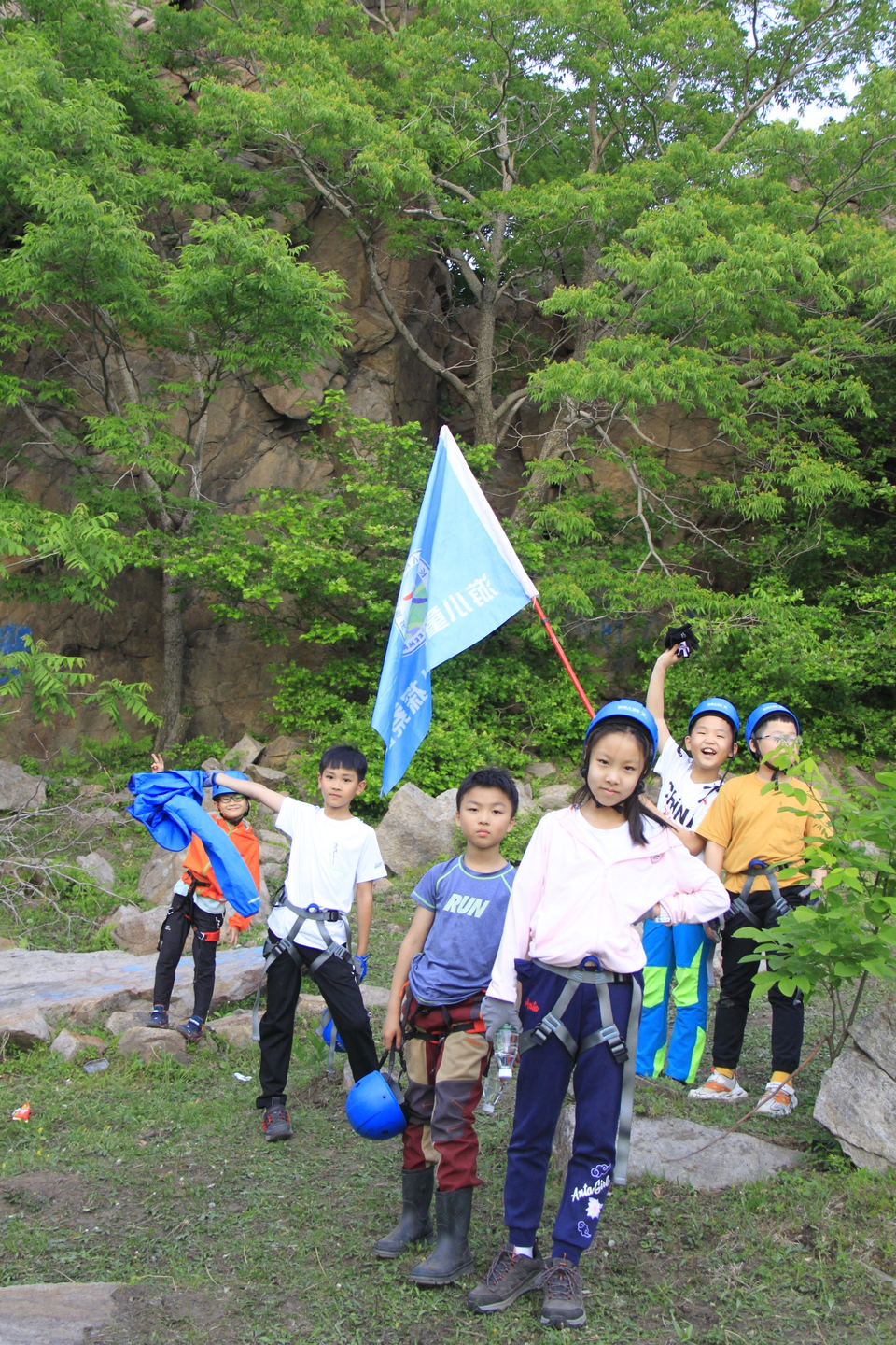 yWXORHI0VsFWCIXv22xM9FZ-N0T9_AMqMfDHkLcLIR2kDtNwA-irLjZ3A8ysQGWJ