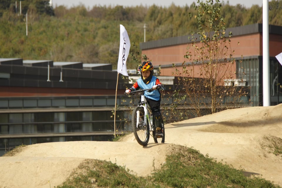 3M-oDy1pvbQ0Sbjs-TAyob3TZJOSaI3plCBAqEm1m2_iQmIB0nCug45bsJhmttKB