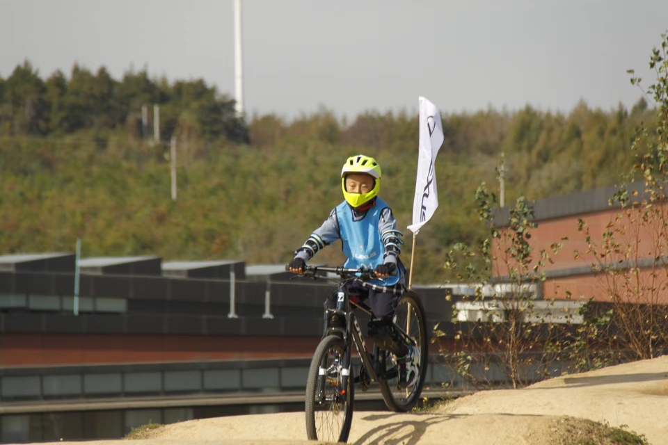 3M-oDy1pvbQ0Sbjs-TAyoQJ-LiyPo_vaarX8IF4dtvTH2pshC3xY3oEdyzgeUoXq