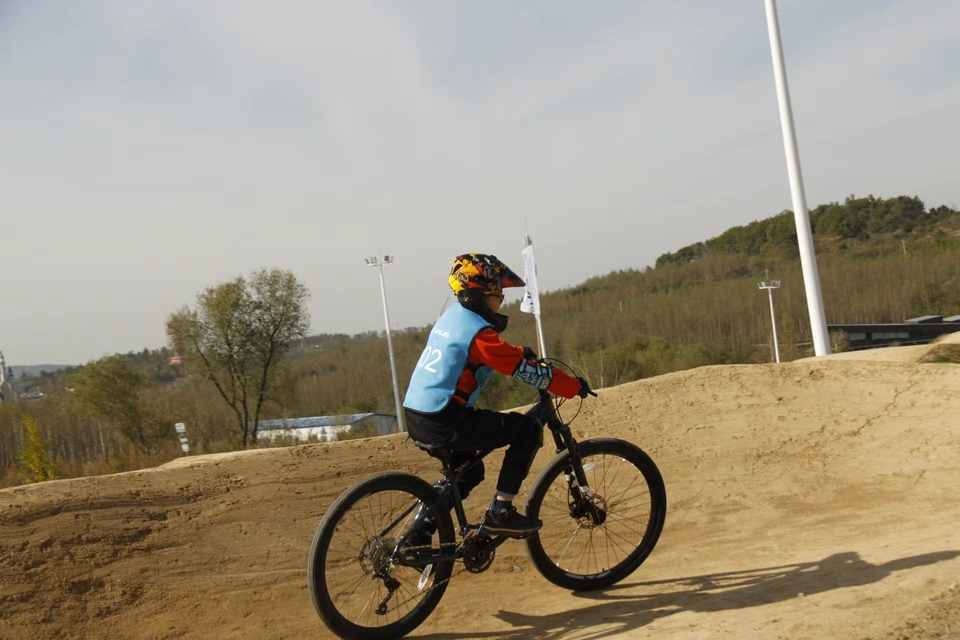 3M-oDy1pvbQ0Sbjs-TAyoZ-l-XJm3AVSdE2fEheALO6glIiI7G0tAJ2tkBVfnyGR