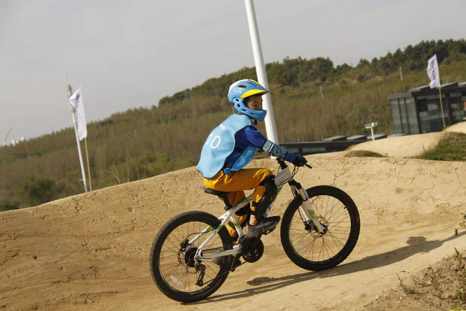 3M-oDy1pvbQ0Sbjs-TAyob3vc5efDu0XxECxedL_3ZiWlMVq9Bc9X9n_2t3XVuqV