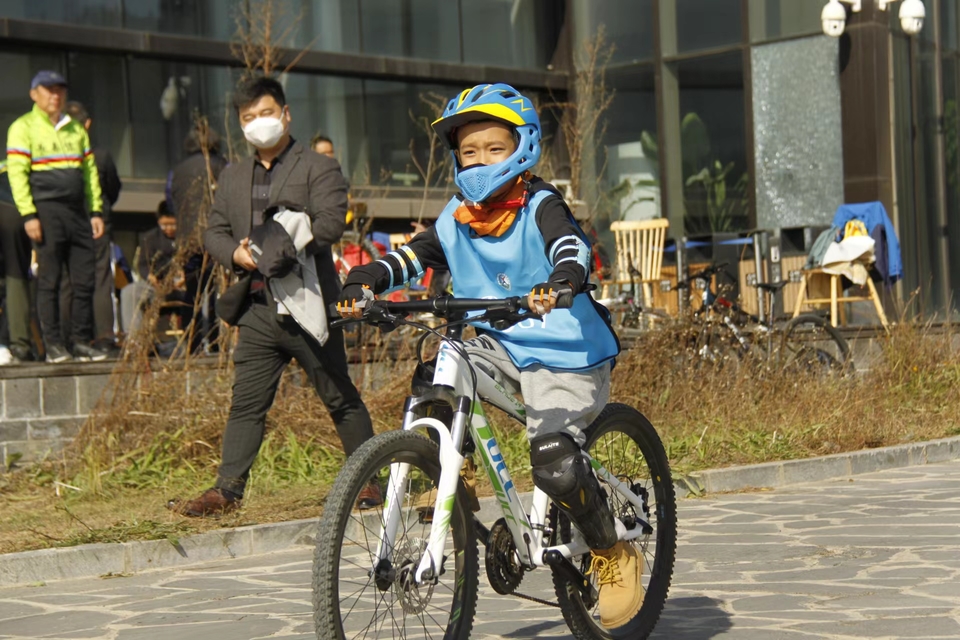 ucqZKXZmdDe2XVw3UNlQZ9u4WdCWKuS1IbMYqwYc1XmP4WCKtJNFlCh9fTDcihu1