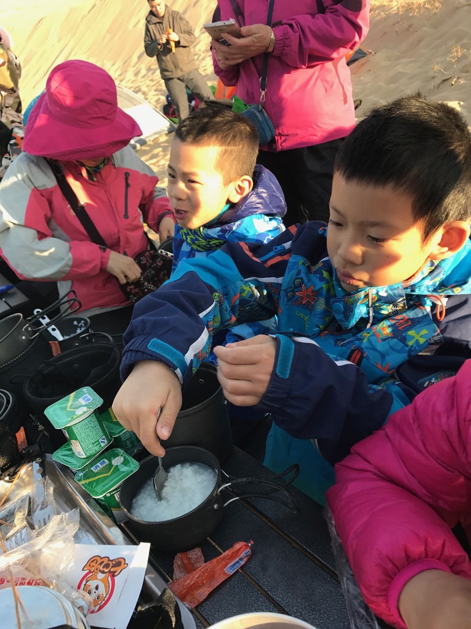 D8DE4913-F614-450E-951B-4F6B39D6EED9