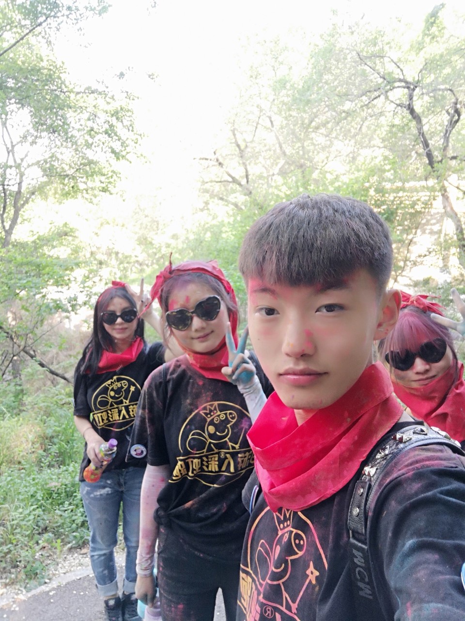 40D6FCED-9BE1-4655-852C-518425E8C561