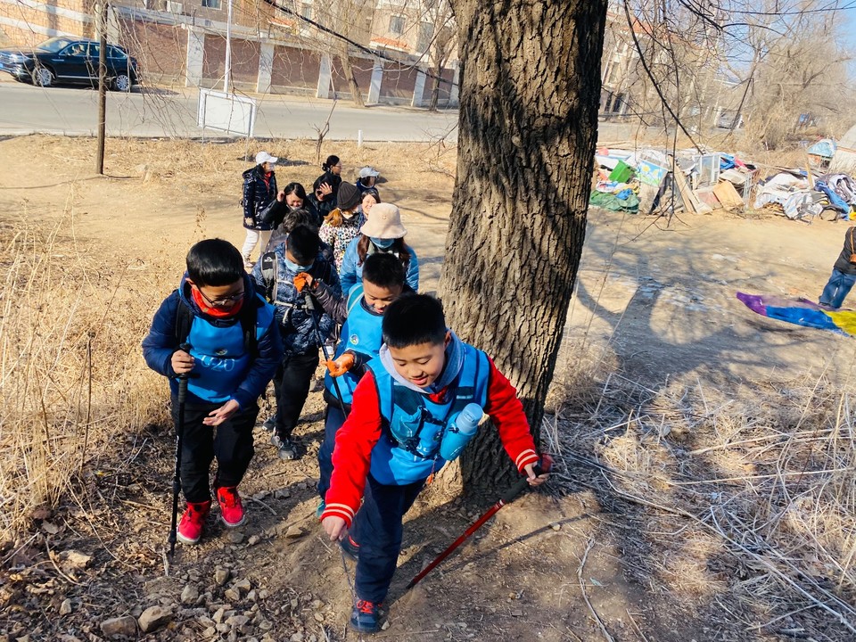 99F28486-E361-4949-AF18-0910D9D78633