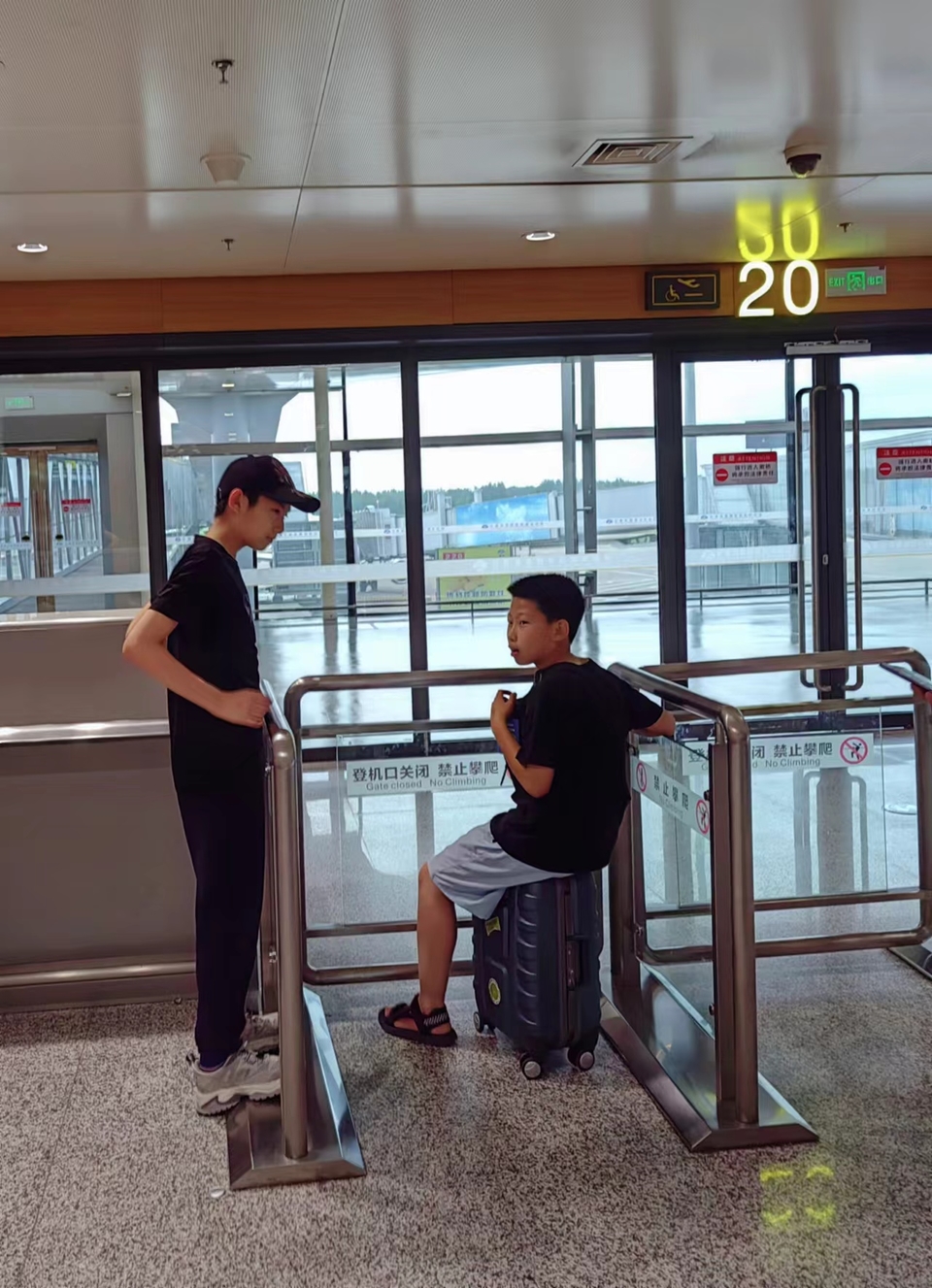 zJNbQ0us5MzLlHCB7qISDhm34qoqk7wzS_cXJjXkoYQ5_Fc1g3NXoCQfh_7ls0Rm