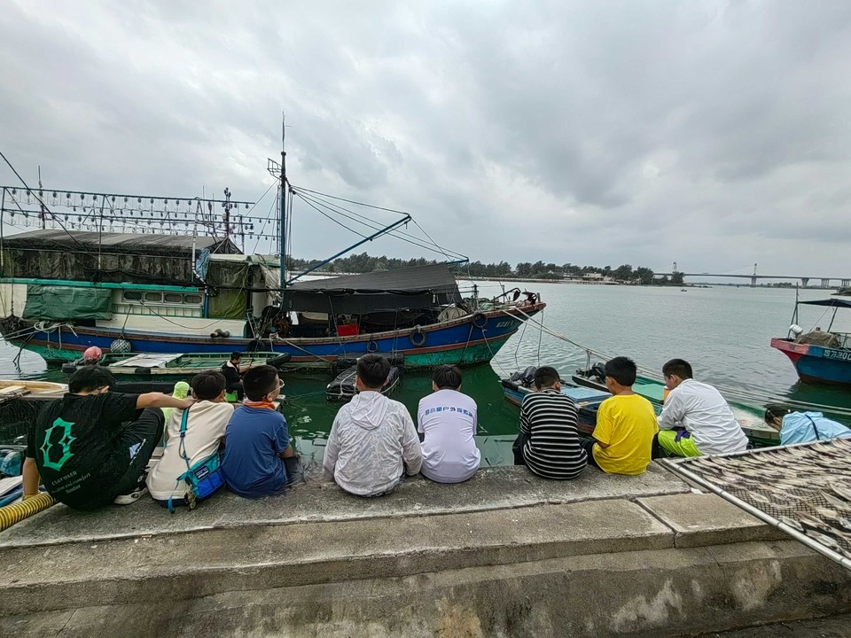 0b43b1abdf65e91a8c6d9765322a3e47