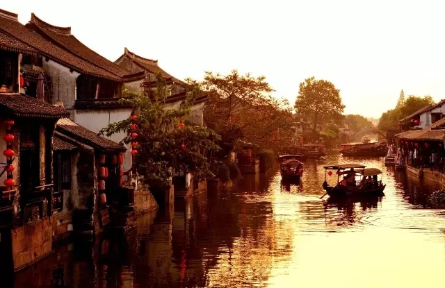 最适合女人旅游的10个地方,每年带我去一个,可好?