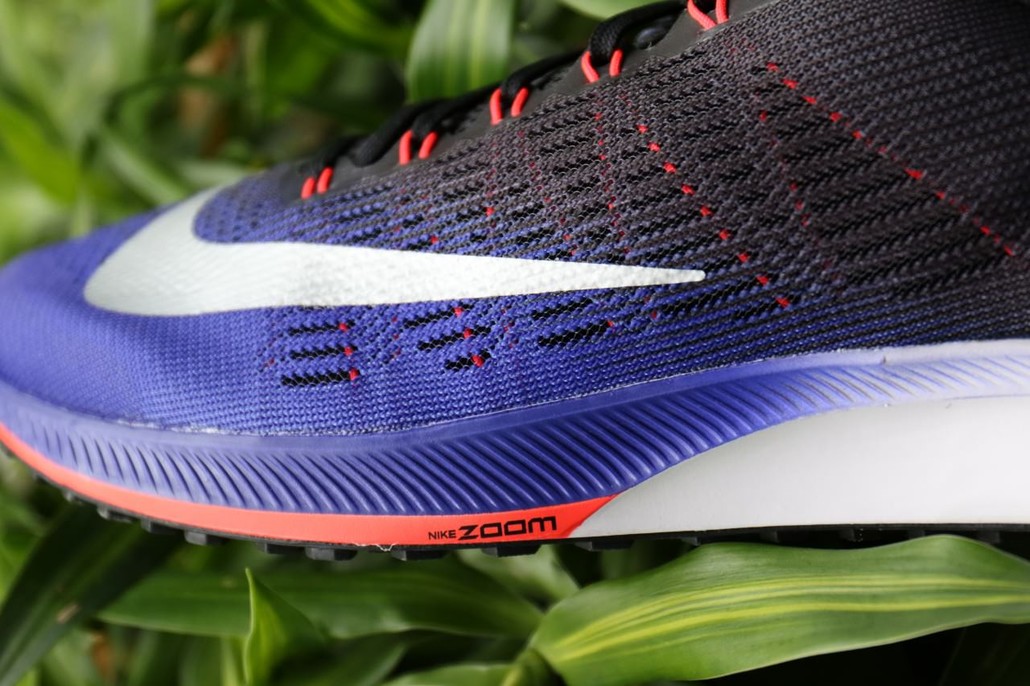 稳扎稳打的快跑鞋nikezoomelite9