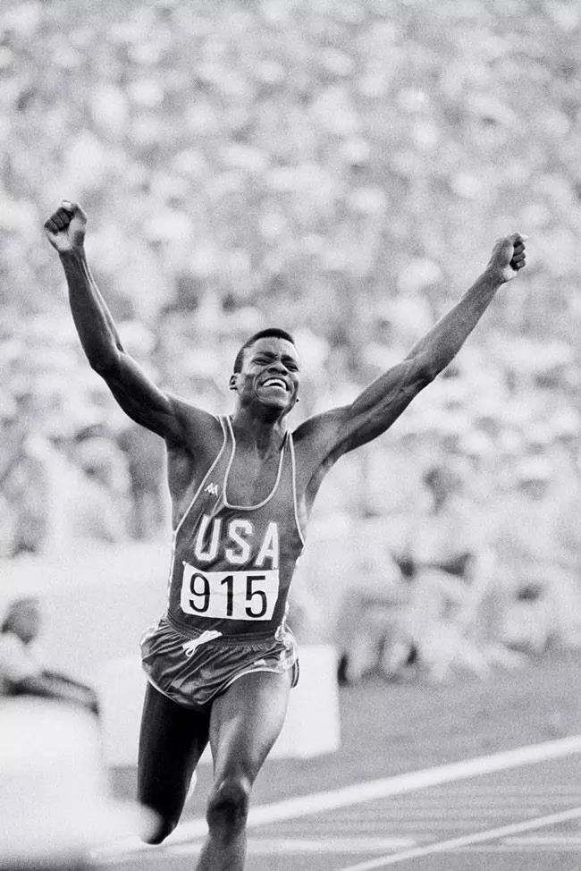 carl lewis (美国) - 9.99秒1984年allan wells (英国) - 10.