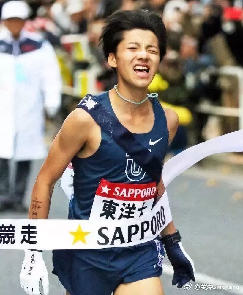 而在日本,无数个"箱根驿传"事件又构成了整个民族及下一代人成长中的