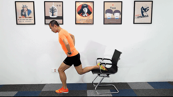 强化单腿练习保加利亚剪蹲