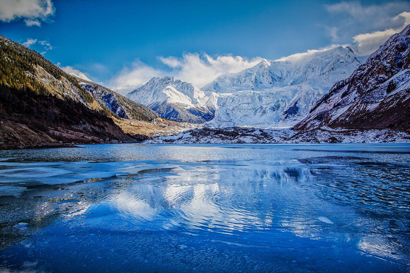 波密→通麦天险→排龙→鲁朗,沿山路而上翻越海拔4702米的色季拉山