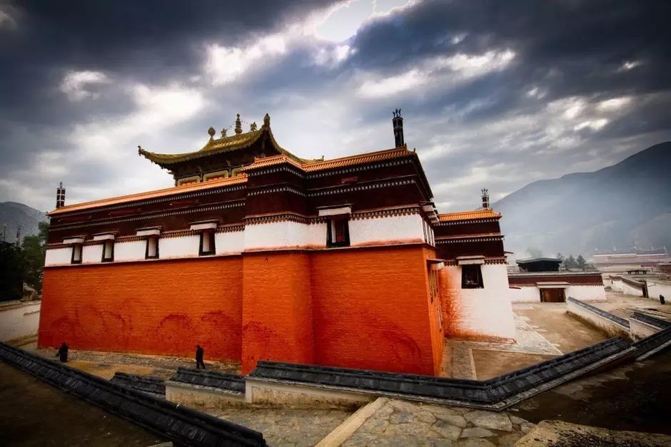 甘南青海川西青海湖扎尕那茶卡盐湖拉卜楞寺桑科草原7天环线成都出发