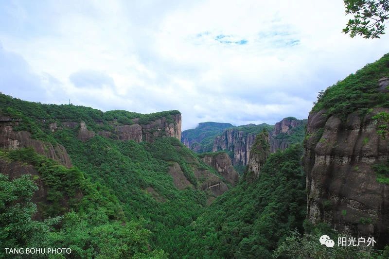 隐藏在台州的小众旅游地神仙居，千峰林立云雾缭绕宛如人间