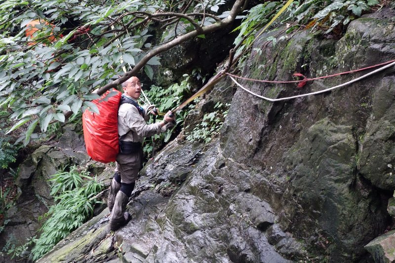 无兄弟不登山,风雨无阻广东驴友毕业路线船底顶海拔1586米!