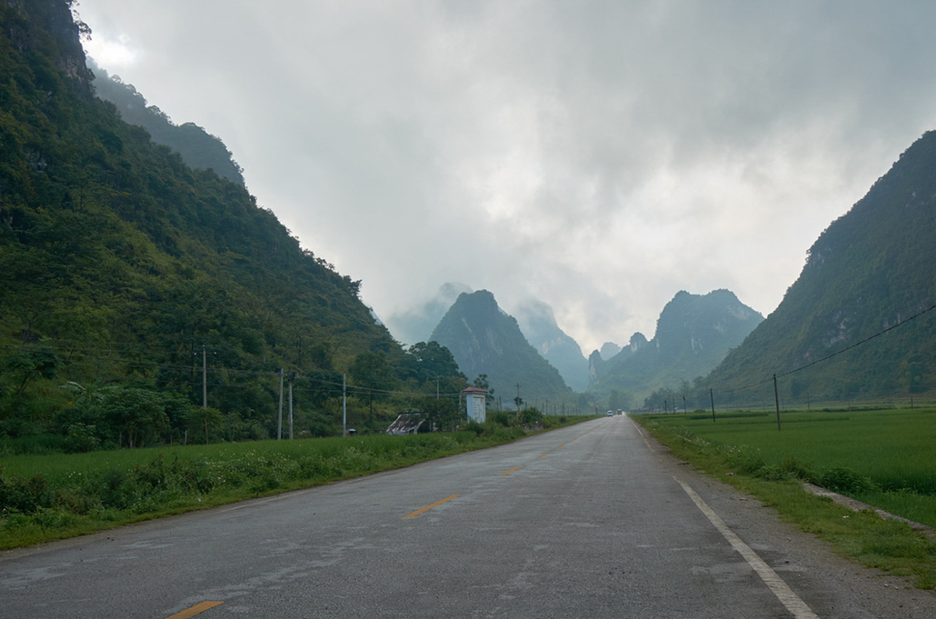 中越边境线跨年骑行