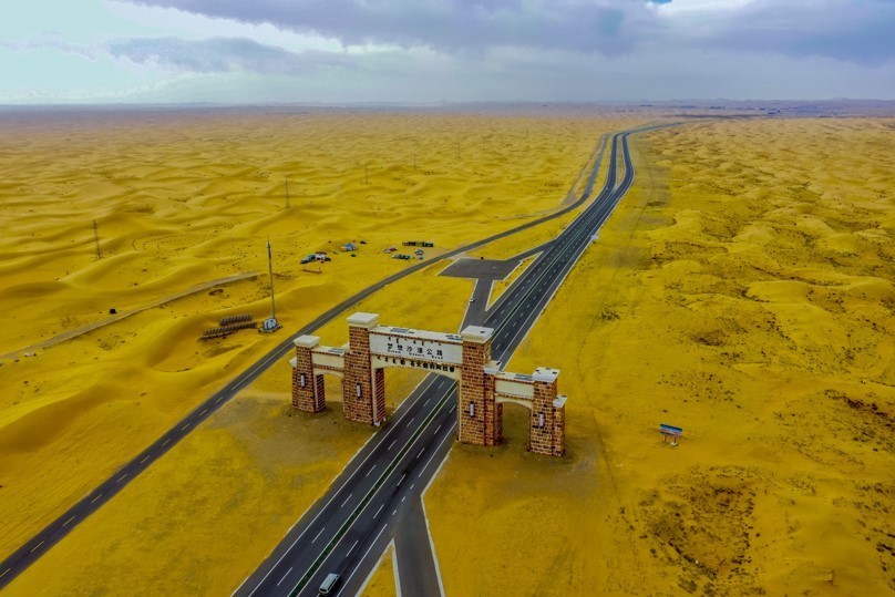 day4阿拉善英雄会梦想沙漠公路庆功晚宴>>>最后的沙漠之行,从大天鹅湖