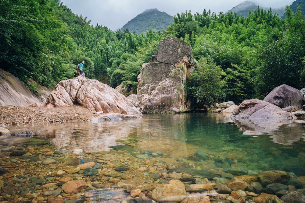 玩水季探访神秘古村落溯溪楠溪江源头经典水线