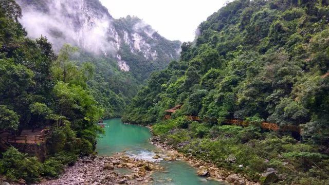 【北斗星-春节贵州】黄果树 荔波大小七孔 西江千户苗寨 青岩古镇5天4