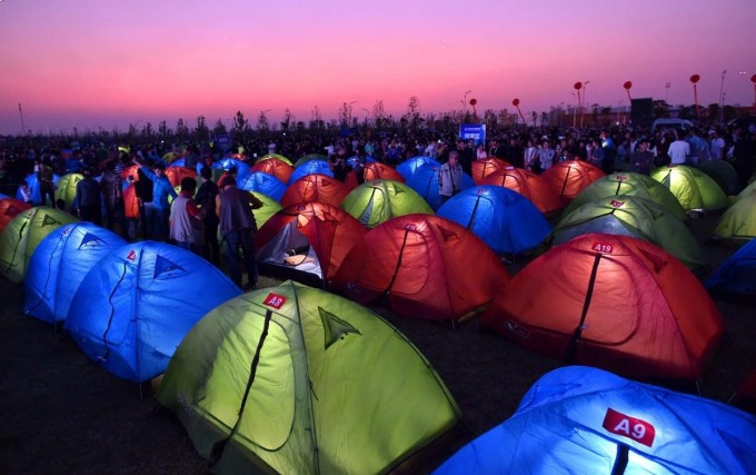 第三届大学生帐篷节预热活动暨万达城马拉松帐篷节