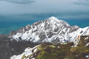 7月4｜攀登西秦岭北缘最高峰露骨山，沉浸式体验壮美山色、赏杜鹃花海（可7.3晚火车出发）