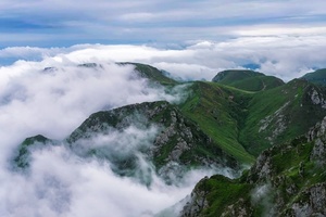 7月4｜攀登西秦岭北缘最高峰露骨山，沉浸式体验壮美山色、赏杜鹃花海（可7.3晚火车出发）