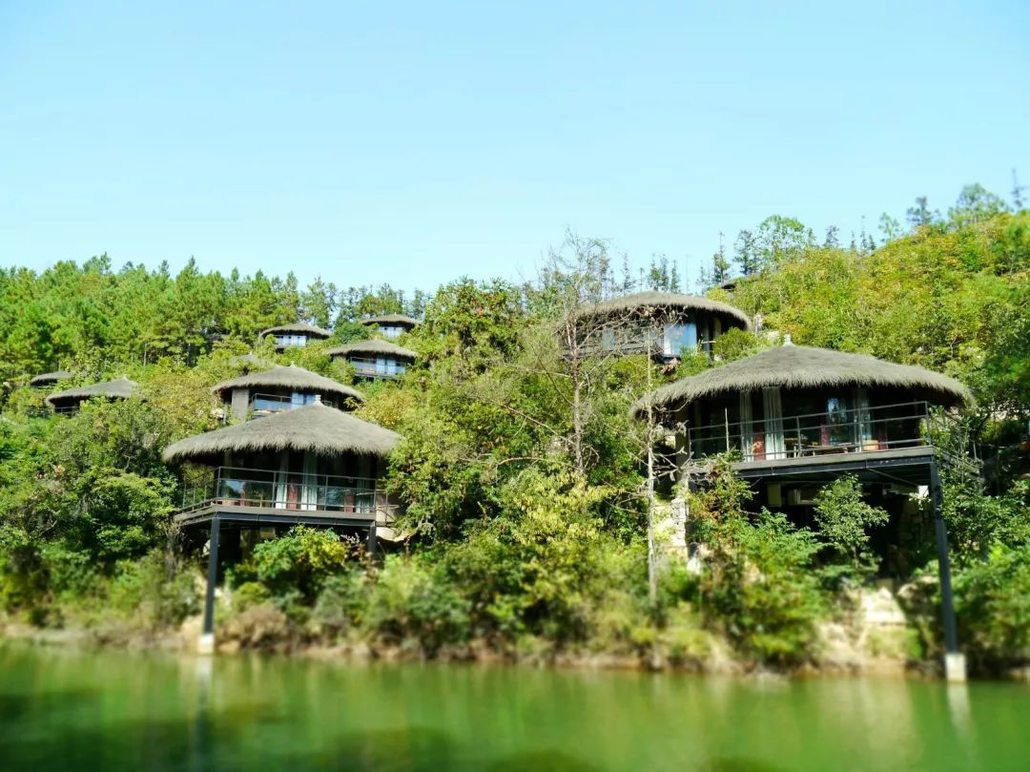 earth hut裸心谷·夯土小屋裸心谷的总工程师叶凯欣女士, 上海benwood