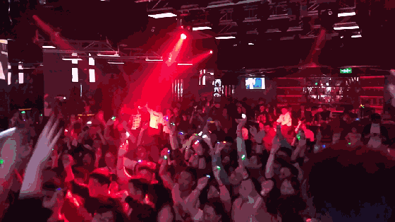 7日【蹦趴狂欢夜】工体vics包场-电音蹦迪-酒水畅饮-荧光之夜-暴力