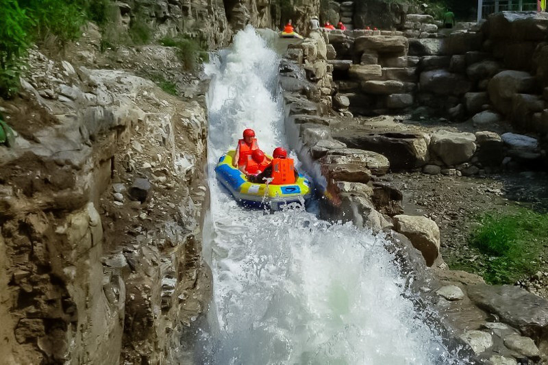 北京周边游乐谷银滩漂流一日游醉大落差急速高山峡谷漂流体验自驾天天