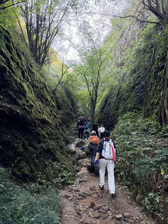 【周末-徒步】10.17-18号|燕子河大峡谷+九峰十三洞2日游