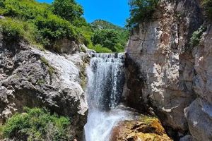 1天｜小五台辉川｜坐车直达海拔1700米节省20公里の九瀑十八潭12KM高山徒步-峡谷溯溪