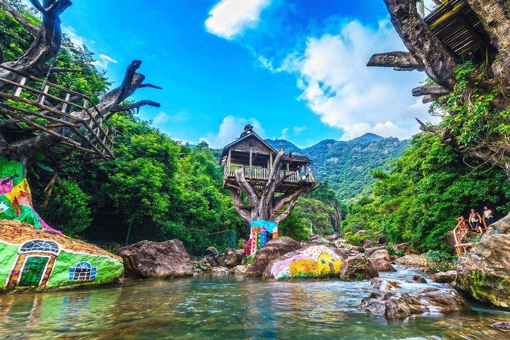 1天游【春节】广州增城白水寨,挑战9999级天梯,漫步海木船栈道,观落差