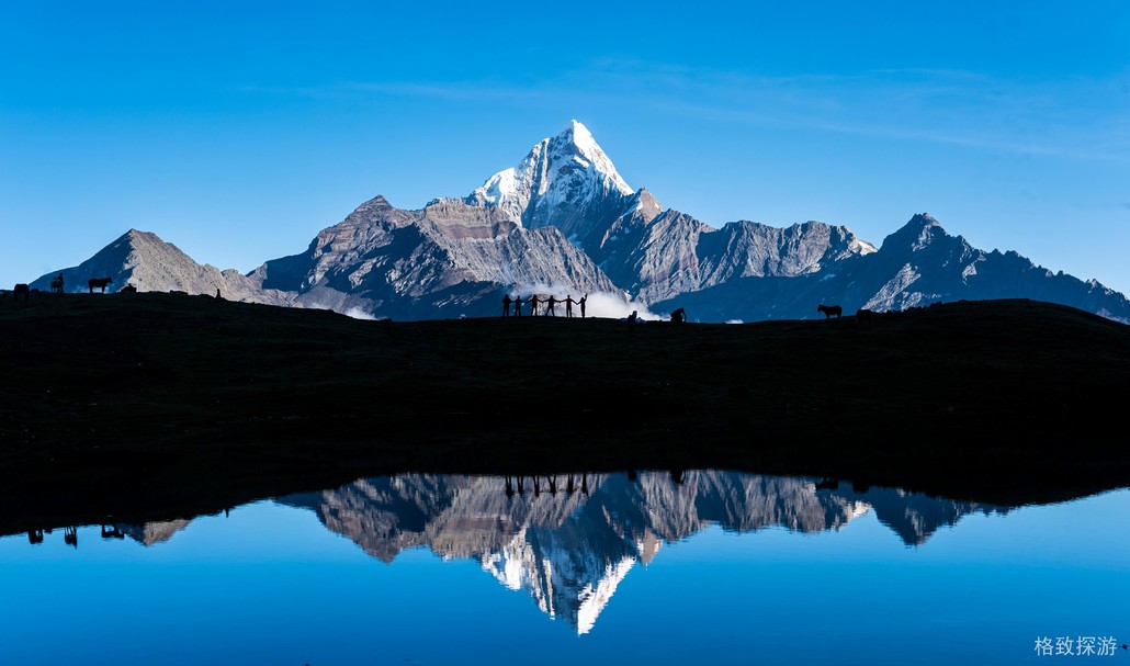 【四姑娘山看海线】2022探索四姑娘山海子群 雪山倒影,八角棚海子 石