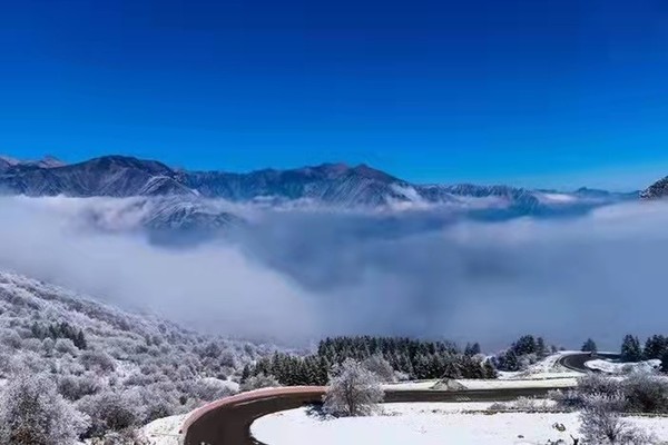 【北门户外】1.2带你超美小众耍雪圣地之*九顶山登顶坪*蓝天白云
