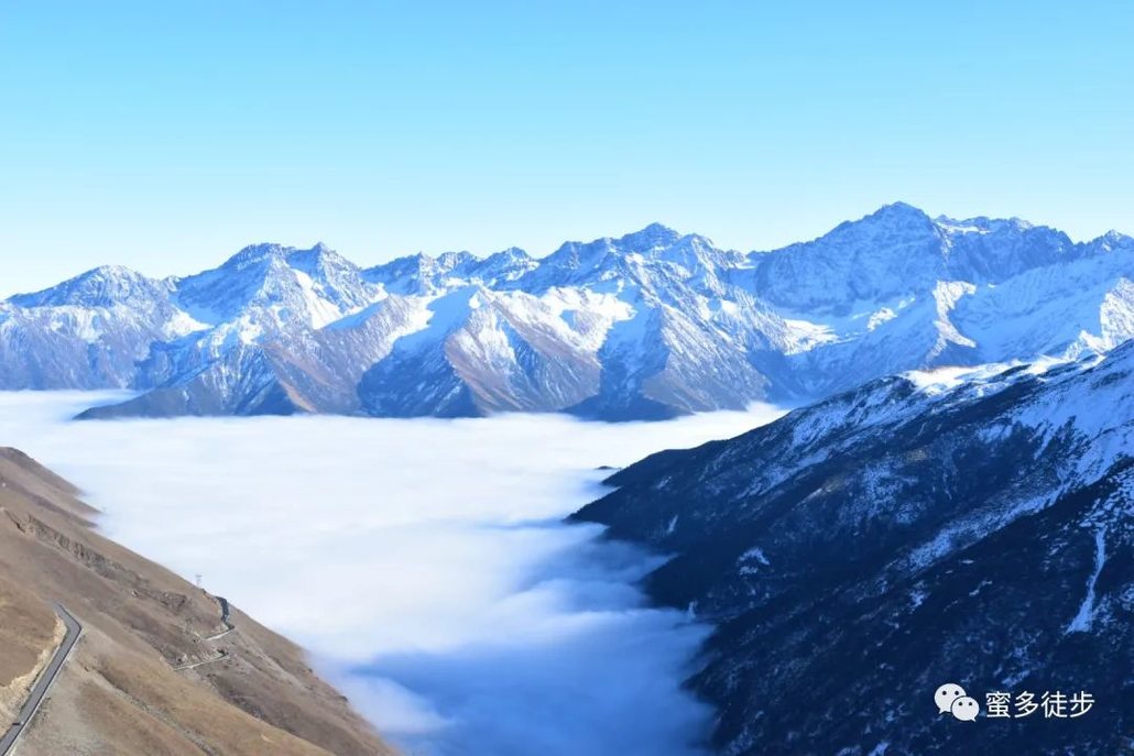 11月8周天目测这周巴朗山很美云海雪山任你盘巴朗山