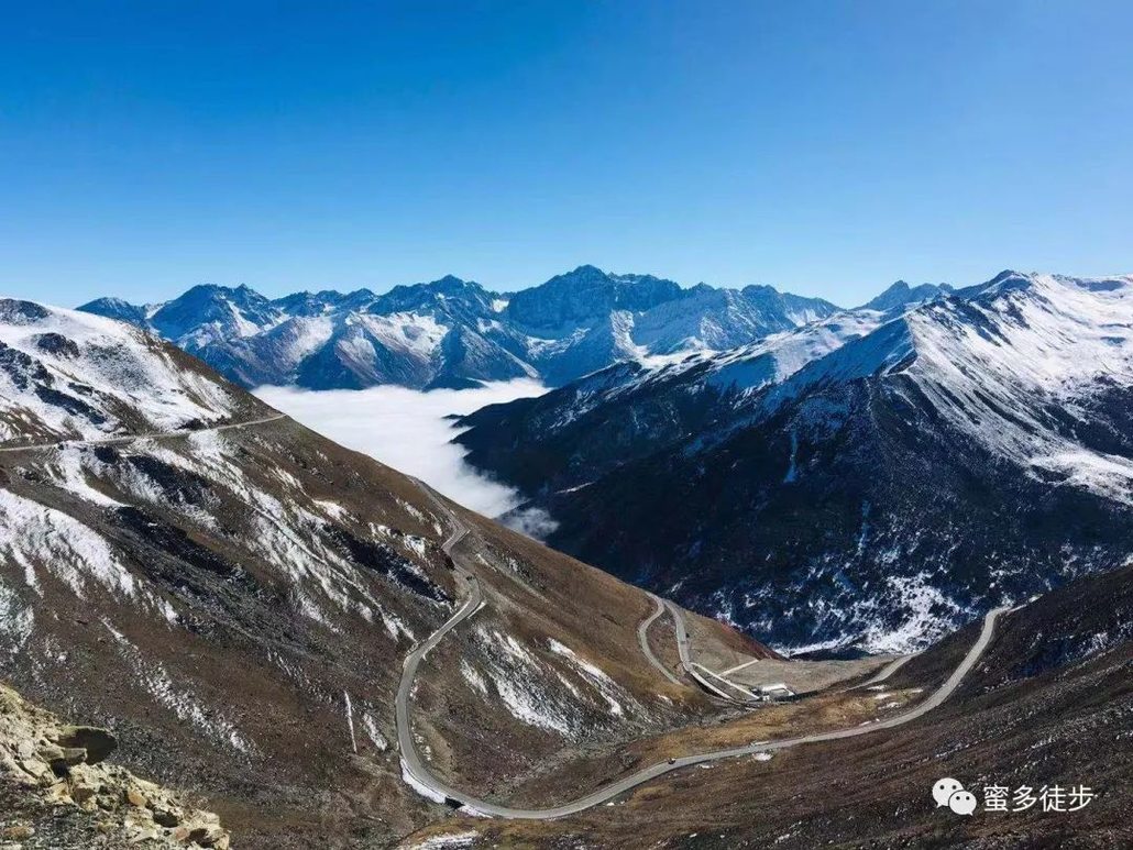 11月8周天目测这周巴朗山很美云海雪山任你盘巴朗山