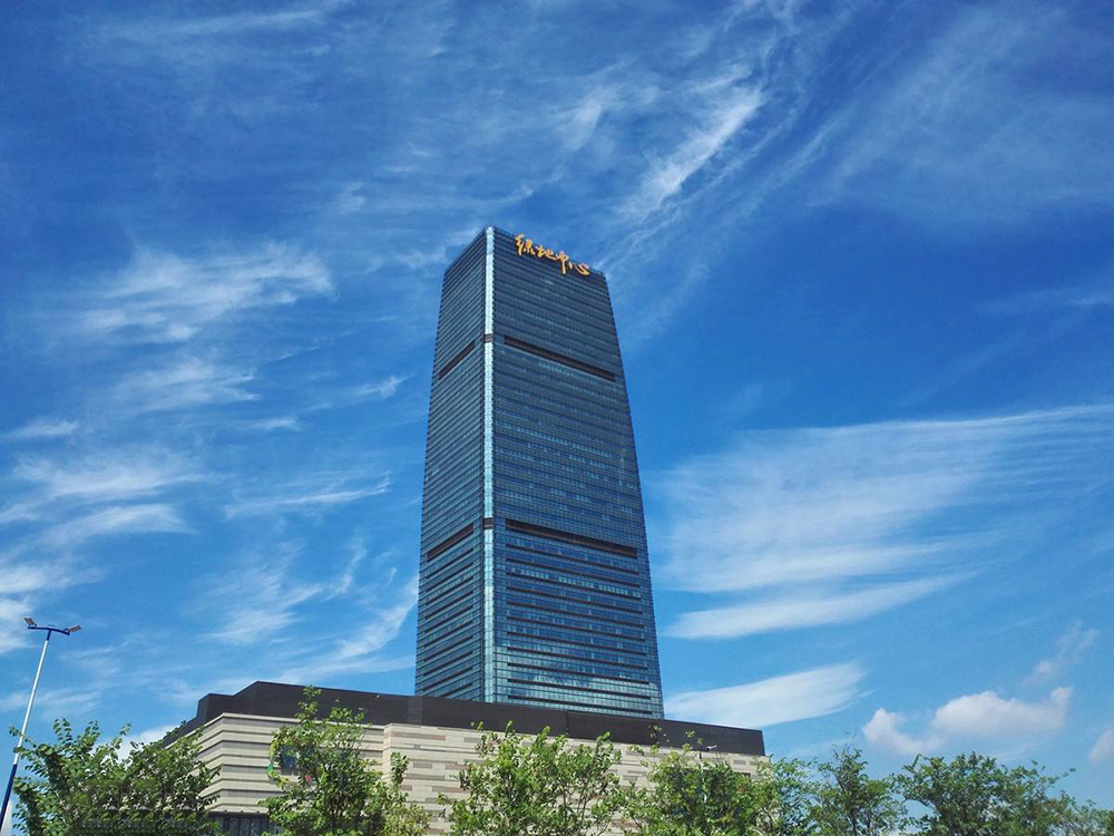 广州白云绿地中心