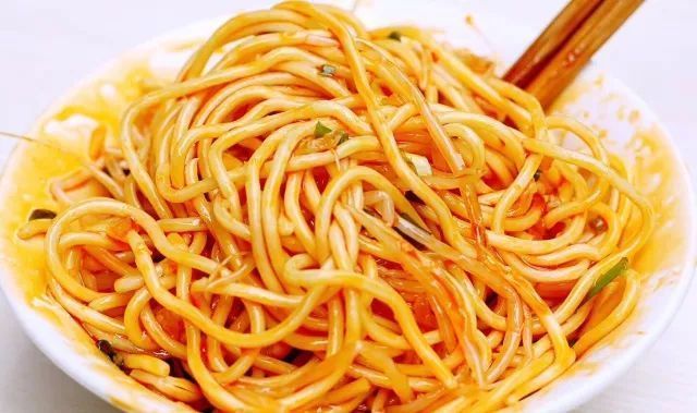 跑营山马拉松得从一碗凉面开始