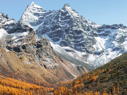 【理小路+四姑娘山-2天】闭眼冲！深秋川西，一线双景，这里已经美成童话模样。