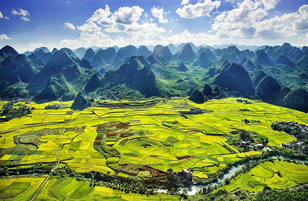 云南滇东南,贵州黔西南7天6晚深度游环线 昆明-抚仙湖-建水古城-蒙自