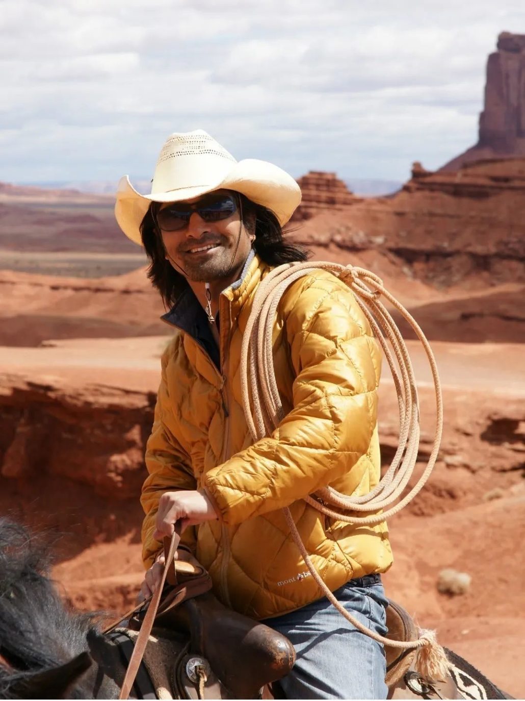 扎巴格丹的父亲曾经是马帮的一员"拉朵".